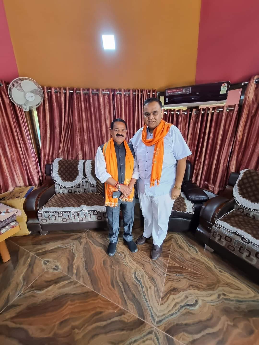 તા.૦૨-૦૬-૨૦૨૪ ના રોજ ગુજરાત રાજ્યના મંત્રી શ્રી કુંવરજીભાઈ હળપતિ સાહેબને તેમના જન્મદિવસ નિમિત્તે ખૂબ ખૂબ શુભેચ્છાઓ પાઠવી.